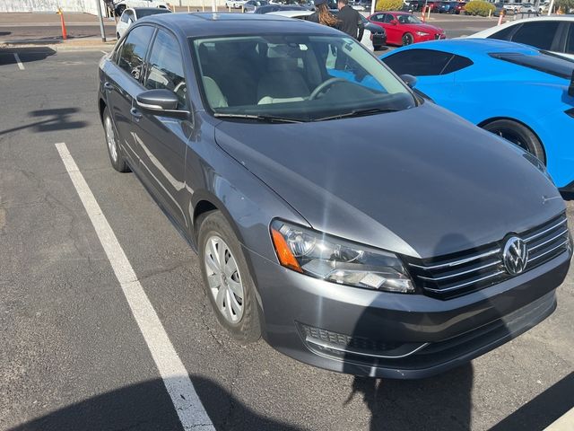 2013 Volkswagen Passat S