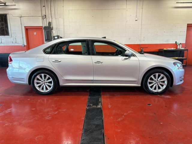 2013 Volkswagen Passat SEL Premium