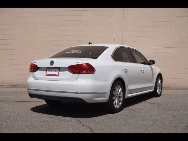 2013 Volkswagen Passat SEL