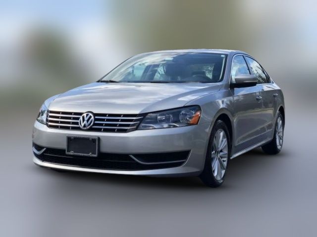 2013 Volkswagen Passat SEL