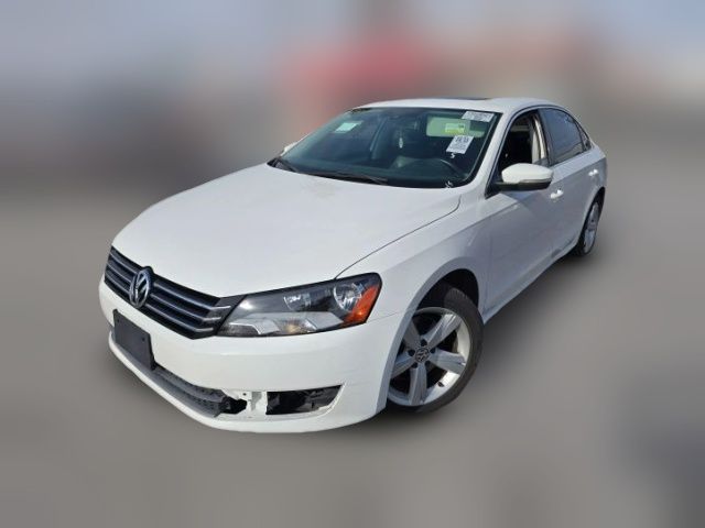 2013 Volkswagen Passat SE