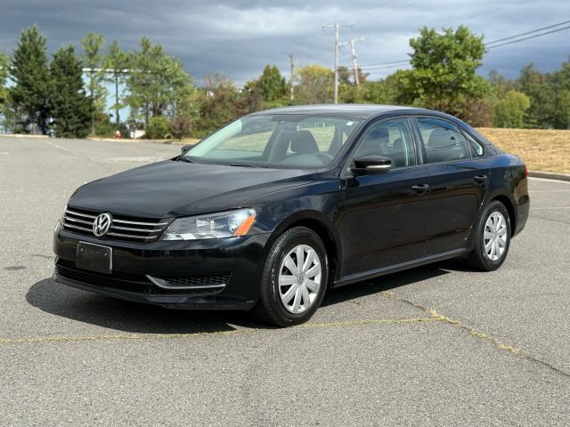 2013 Volkswagen Passat S