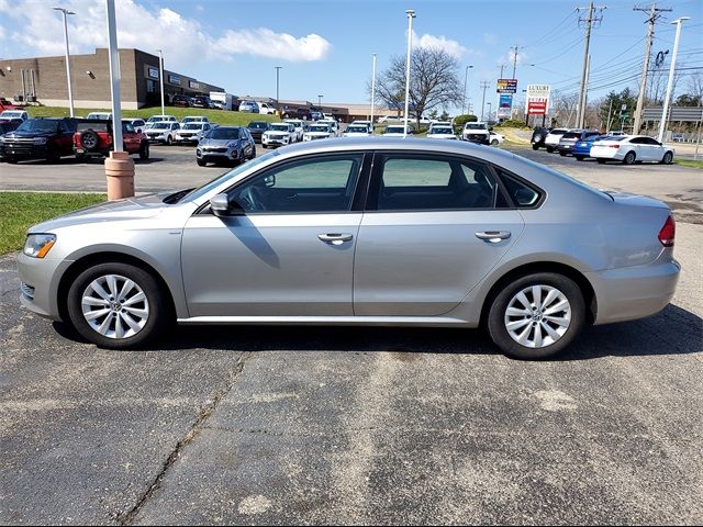 2013 Volkswagen Passat Wolfsburg Edition