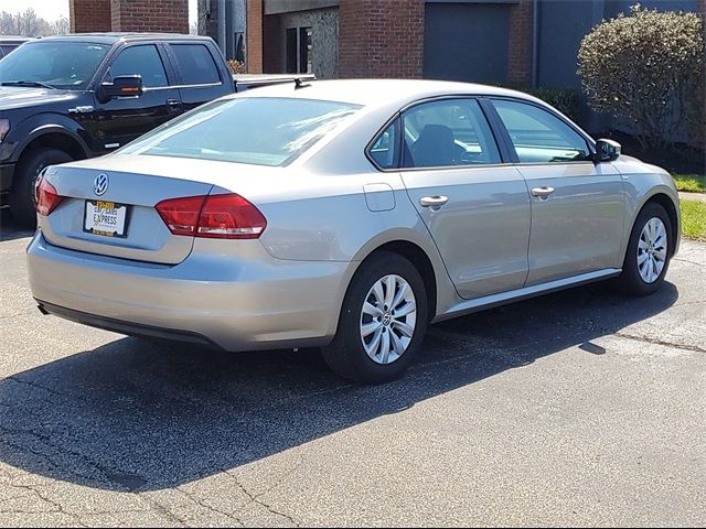2013 Volkswagen Passat Wolfsburg Edition