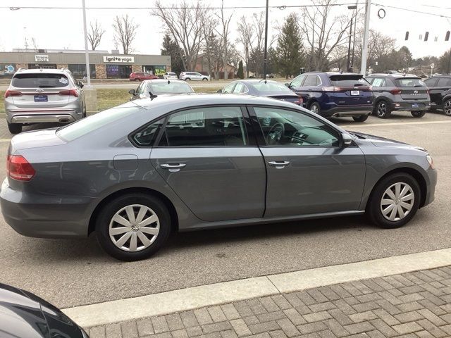 2013 Volkswagen Passat S