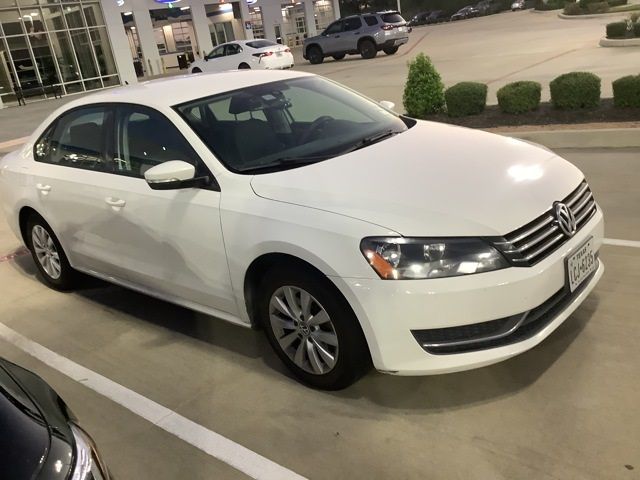 2013 Volkswagen Passat S Appearance