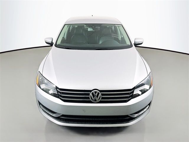 2013 Volkswagen Passat Wolfsburg Edition