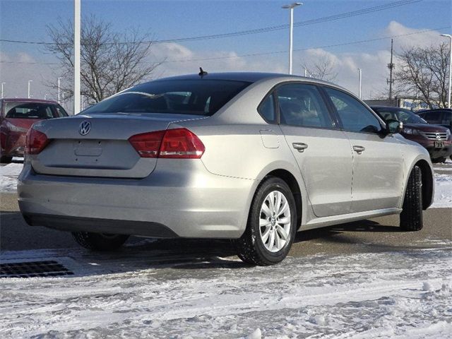 2013 Volkswagen Passat S Appearance