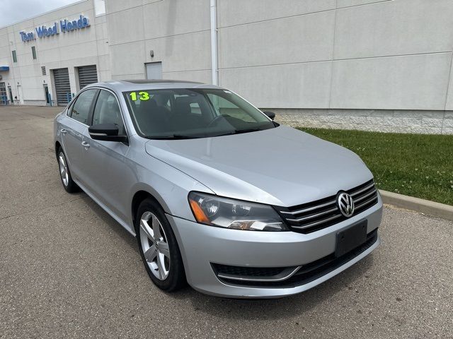 2013 Volkswagen Passat SE