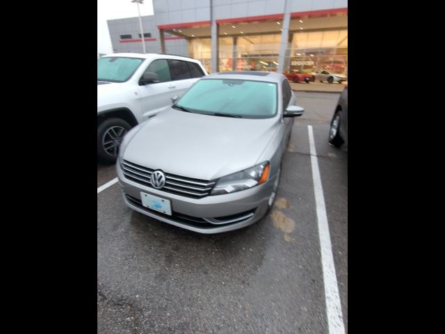 2013 Volkswagen Passat SE