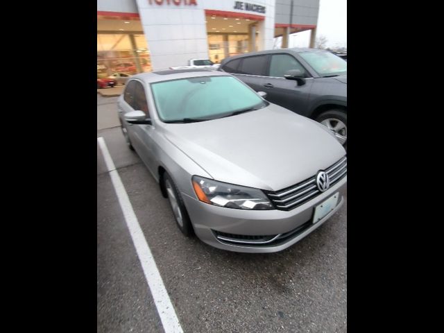 2013 Volkswagen Passat SE