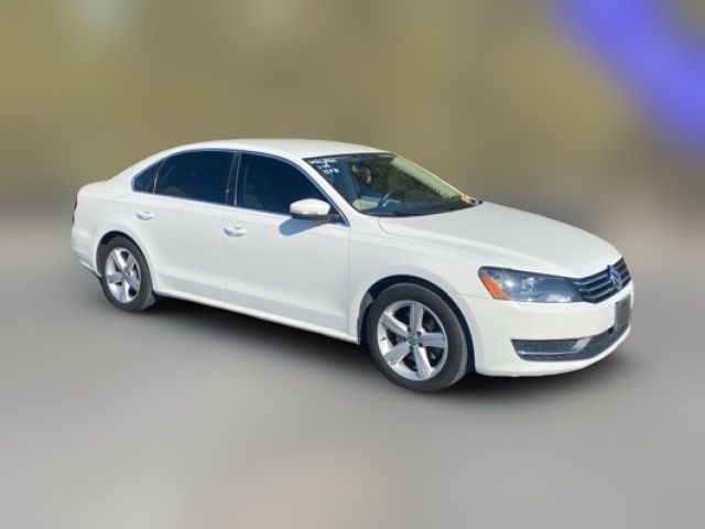 2013 Volkswagen Passat SE