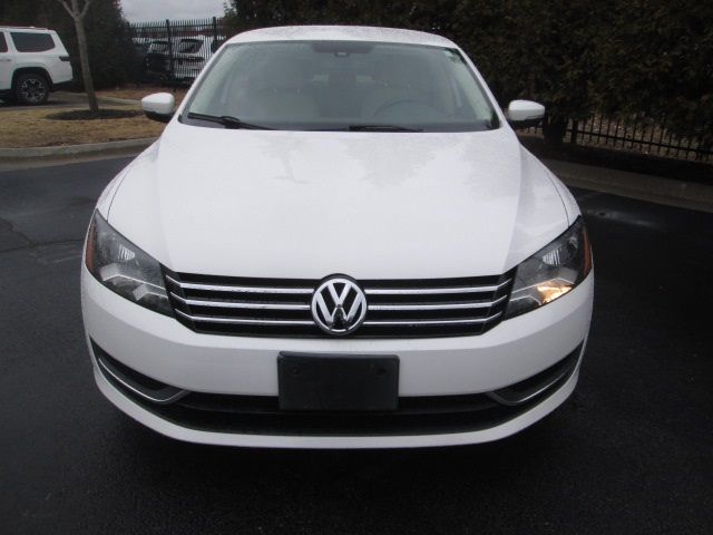 2013 Volkswagen Passat SE