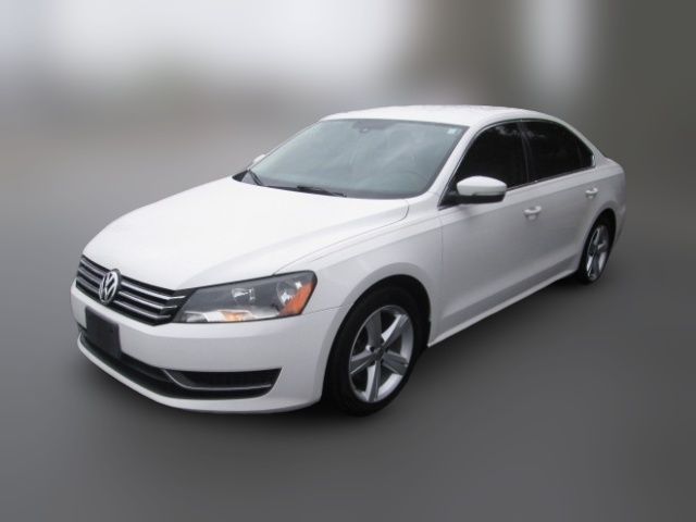 2013 Volkswagen Passat SE