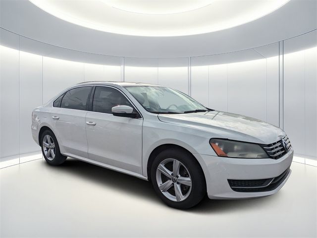 2013 Volkswagen Passat SE