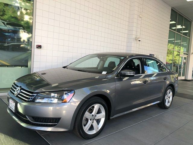 2013 Volkswagen Passat SE