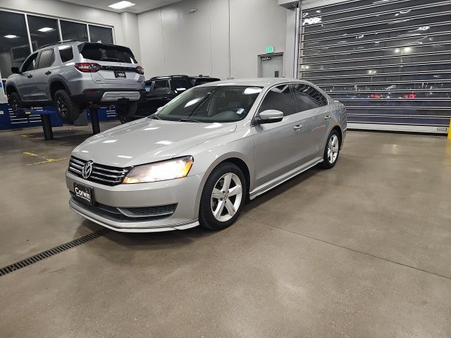 2013 Volkswagen Passat SE