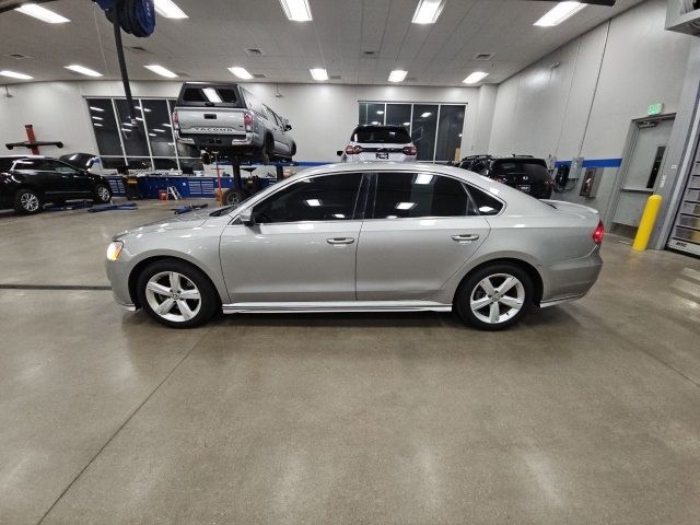 2013 Volkswagen Passat SE