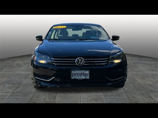 2013 Volkswagen Passat SE Navigation