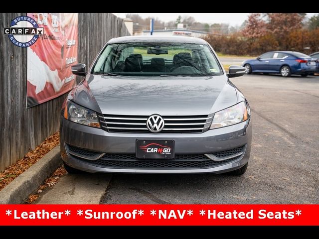 2013 Volkswagen Passat SE Navigation