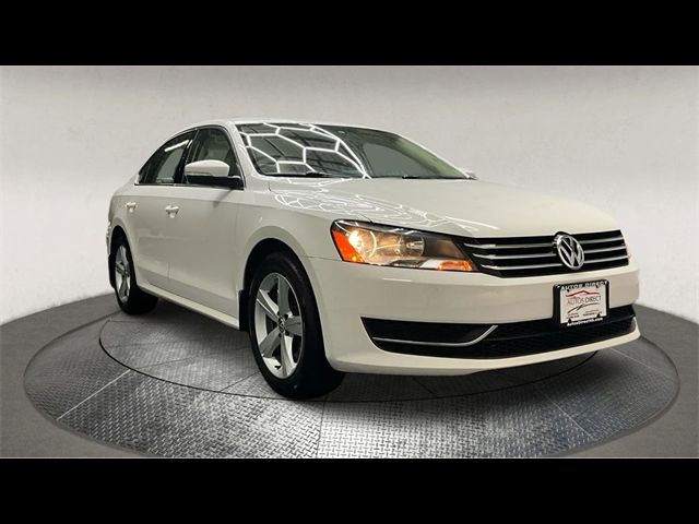 2013 Volkswagen Passat SE