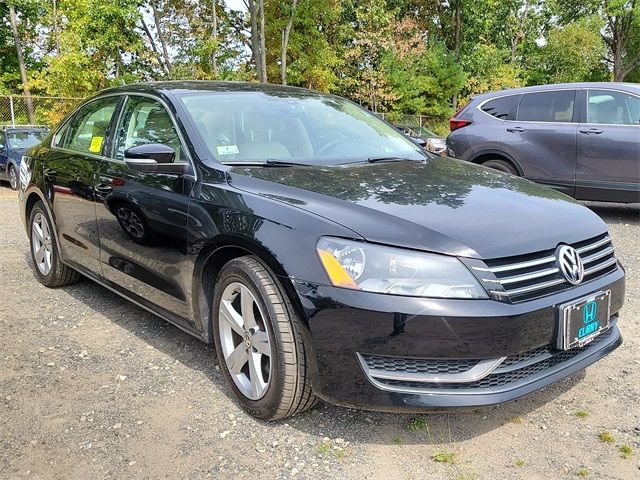 2013 Volkswagen Passat SE