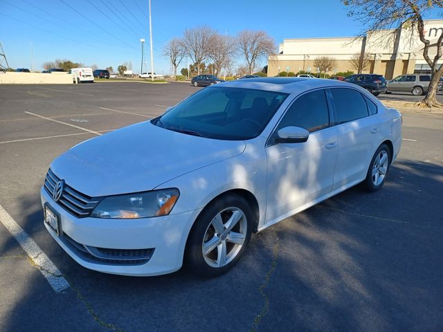 2013 Volkswagen Passat SE