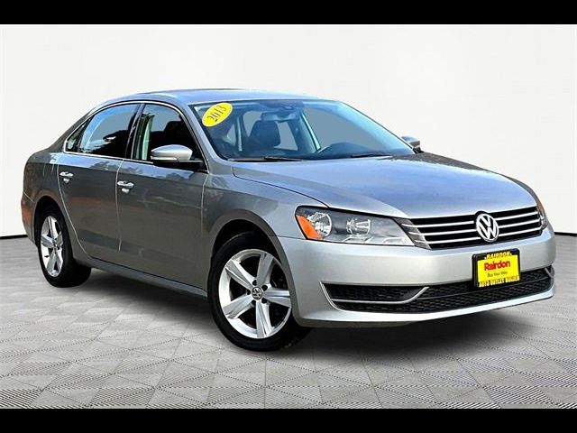 2013 Volkswagen Passat SE