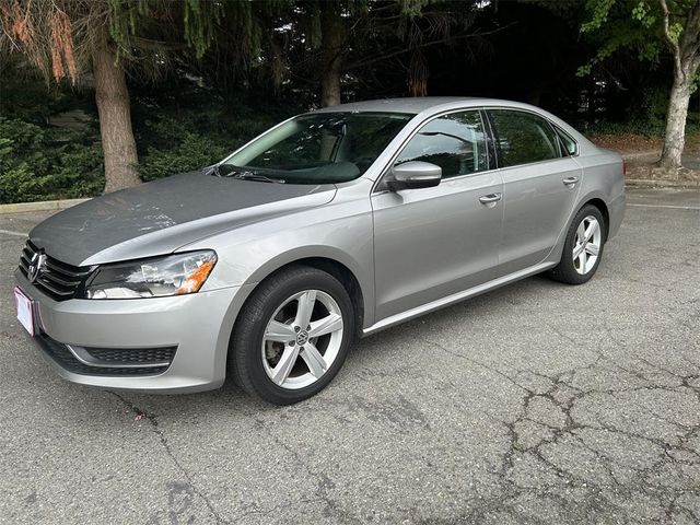 2013 Volkswagen Passat SE