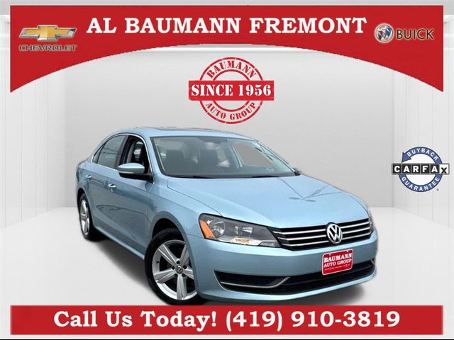 2013 Volkswagen Passat SE Navigation