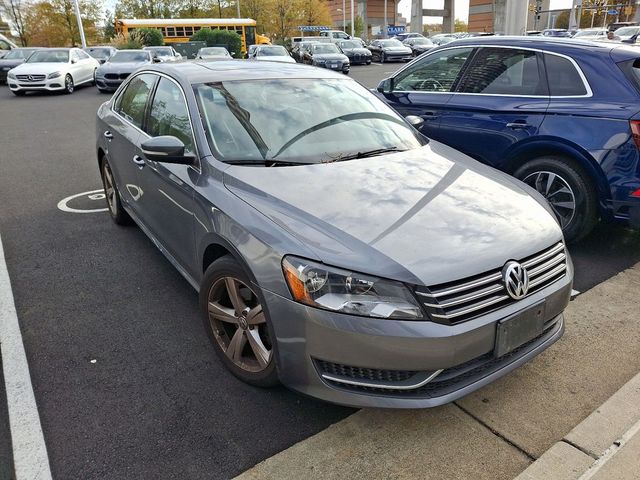 2013 Volkswagen Passat SE