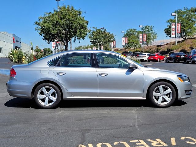 2013 Volkswagen Passat SE