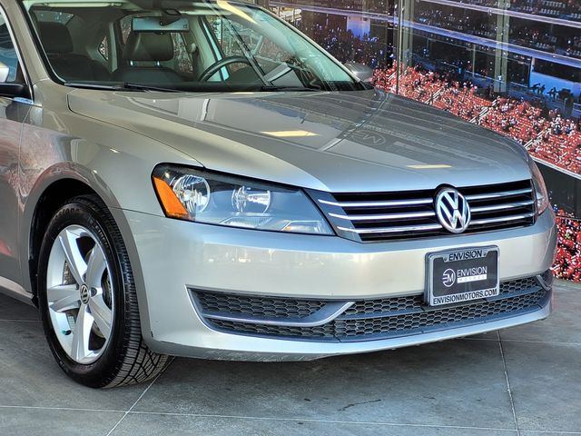 2013 Volkswagen Passat SE