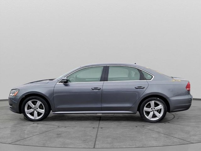 2013 Volkswagen Passat SE