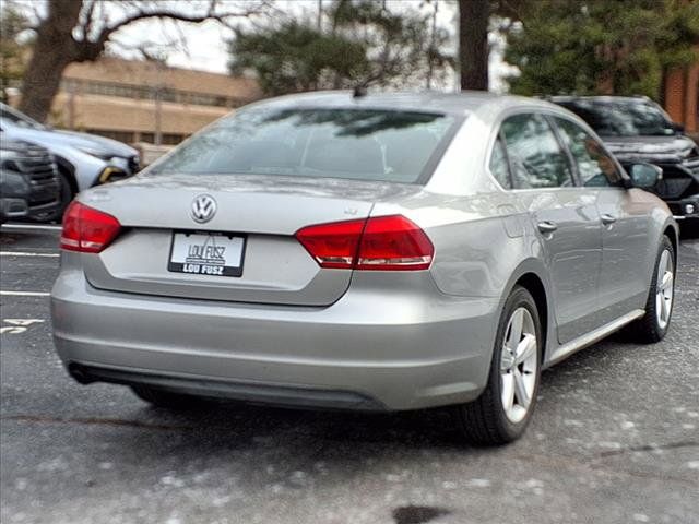 2013 Volkswagen Passat SE