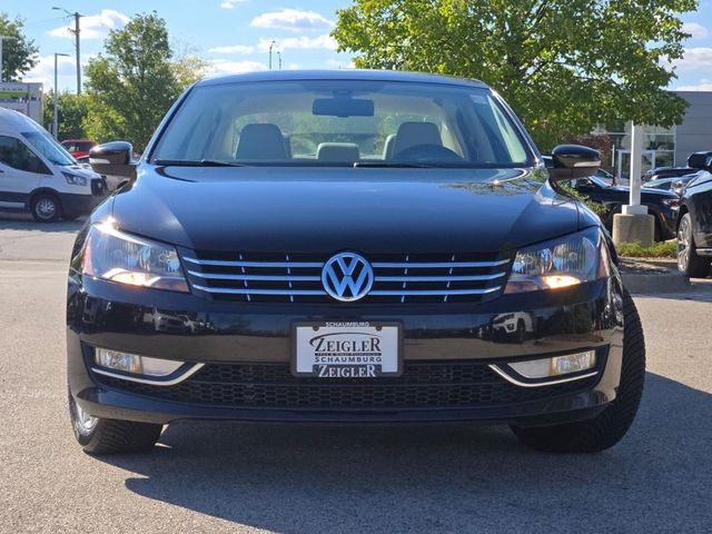 2013 Volkswagen Passat SEL Premium