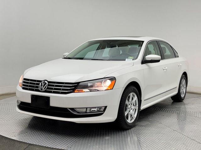 2013 Volkswagen Passat SEL Premium