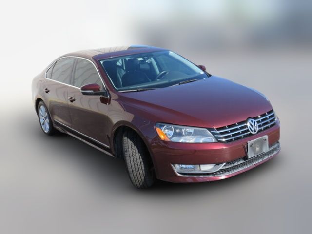 2013 Volkswagen Passat SEL Premium