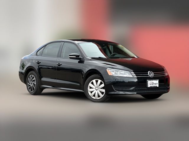 2013 Volkswagen Passat S