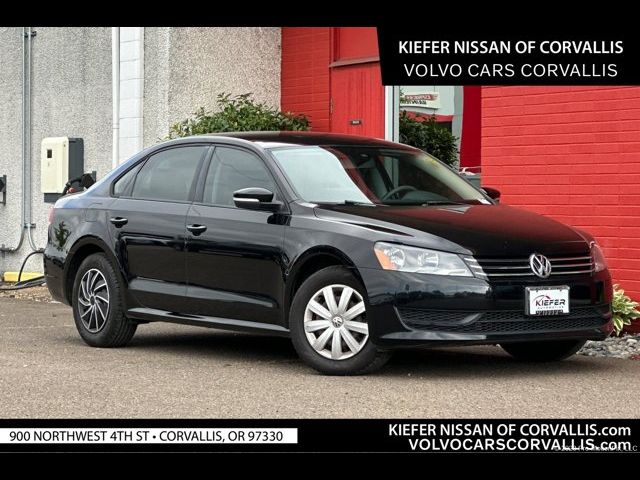 2013 Volkswagen Passat S