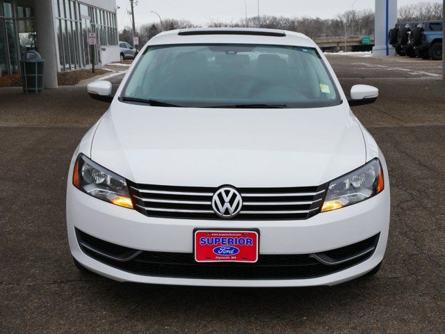 2013 Volkswagen Passat SE