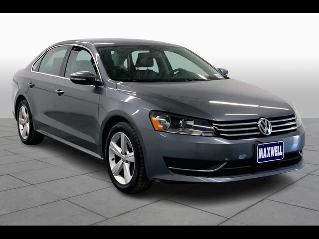 2013 Volkswagen Passat SE