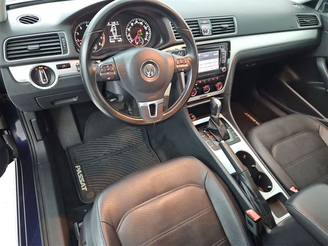 2013 Volkswagen Passat SE