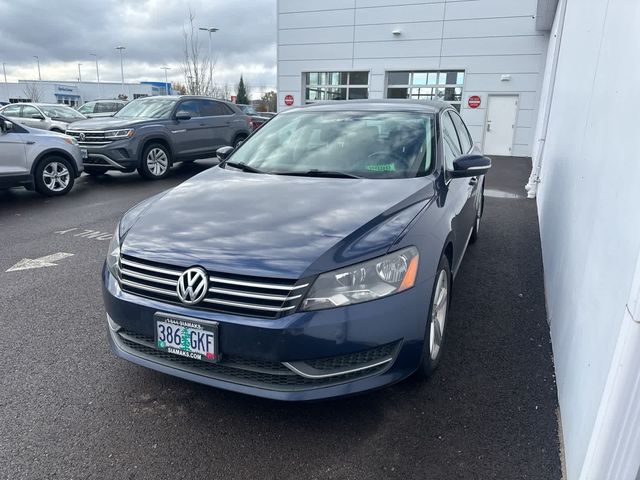 2013 Volkswagen Passat SE