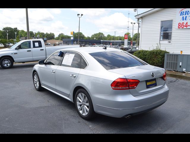 2013 Volkswagen Passat SEL Premium