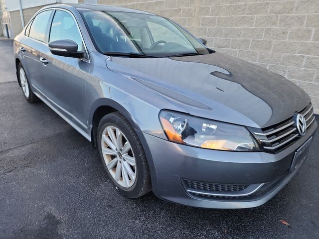 2013 Volkswagen Passat SEL