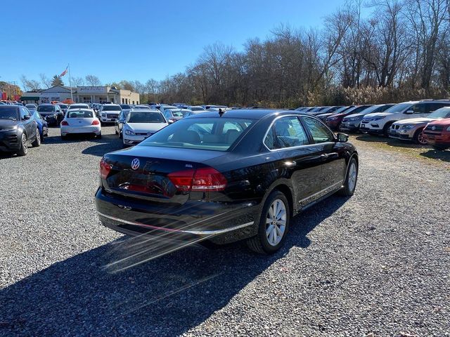 2013 Volkswagen Passat SEL