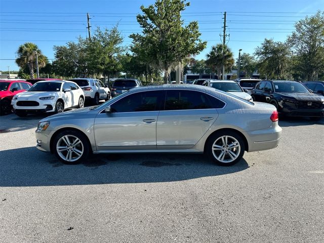 2013 Volkswagen Passat SEL Premium