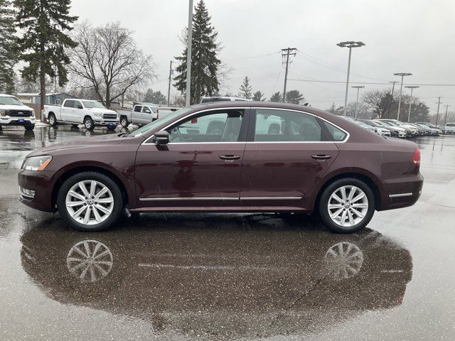 2013 Volkswagen Passat SEL Premium