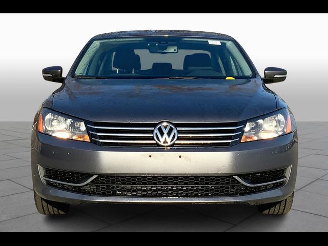 2013 Volkswagen Passat SE